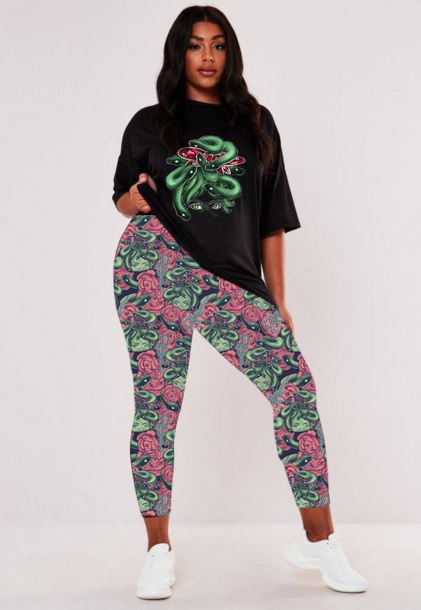 BATCH 68-MESSY BUN MEDUSA UNISEX TEE ADULTS - Image 2