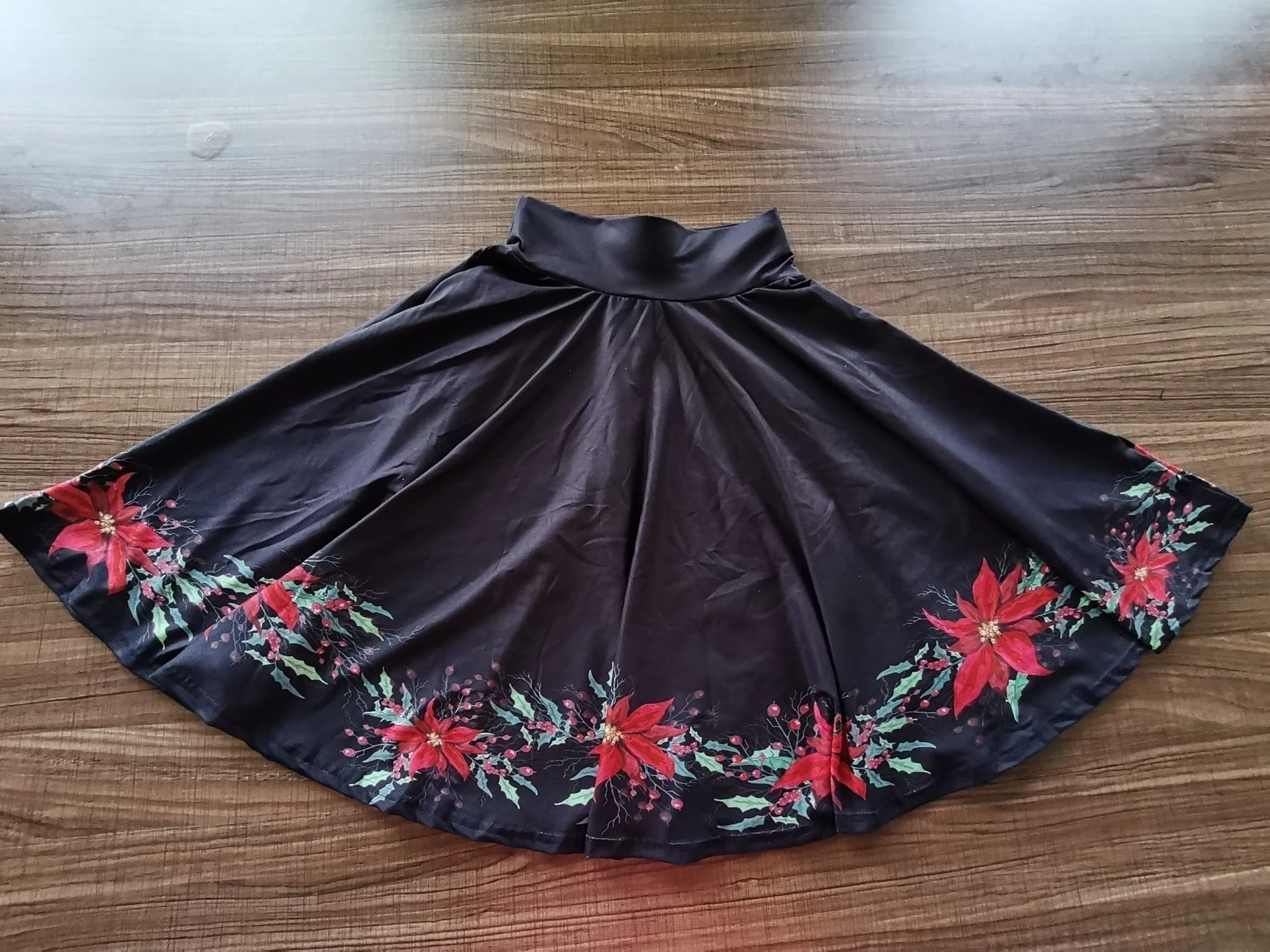 BEARY SCARY RUN-NMARE BEAR SWING SKIRT - Image 4