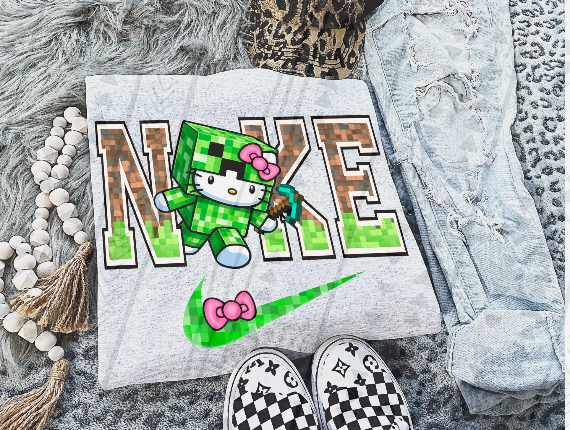 BLOCK KITTY SWOOSH TEE