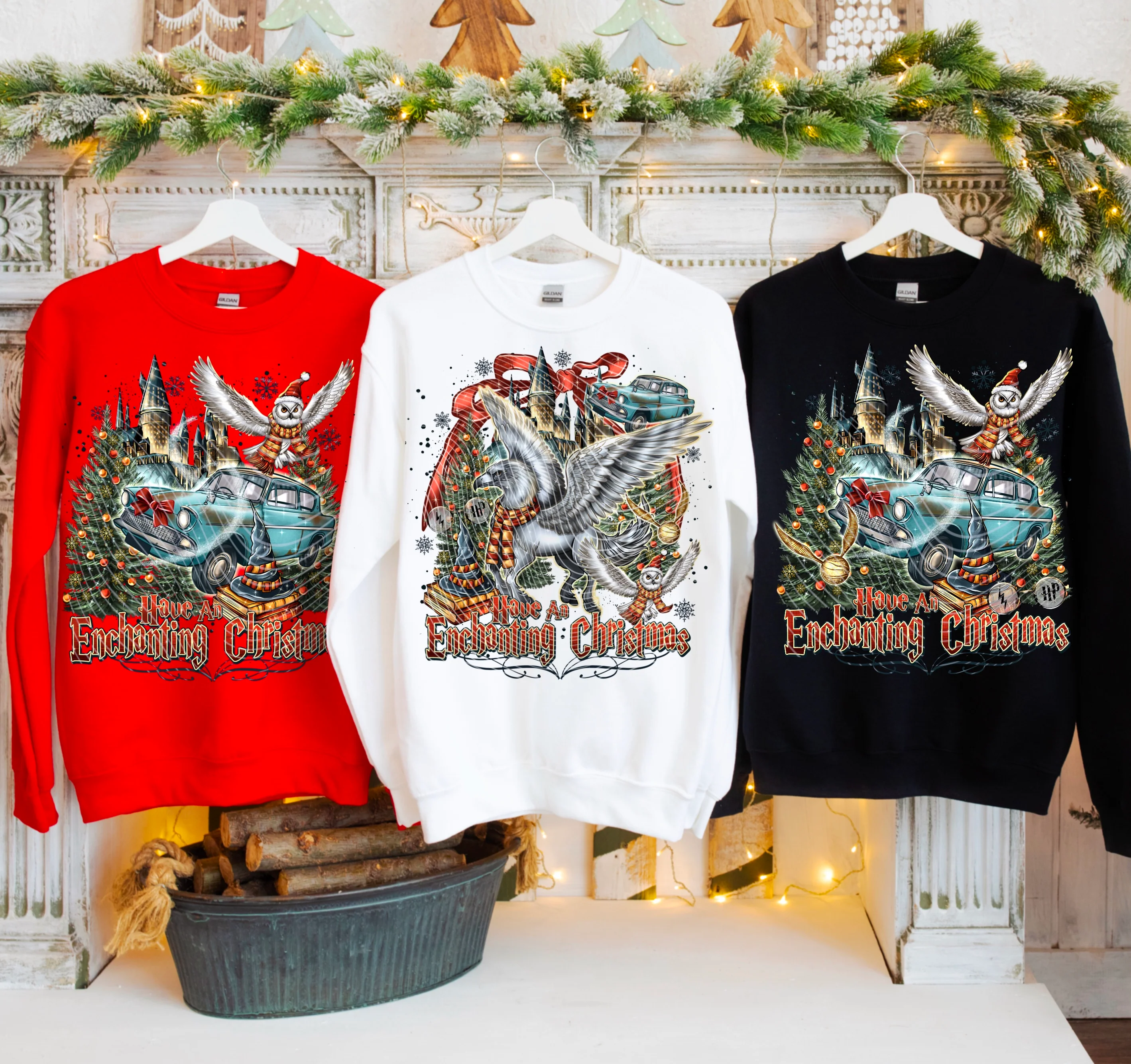 ENCHANTED CHRISTMAS- CREWNECK SWEATSHRIT W/ SLEEVE PRINT - Image 3