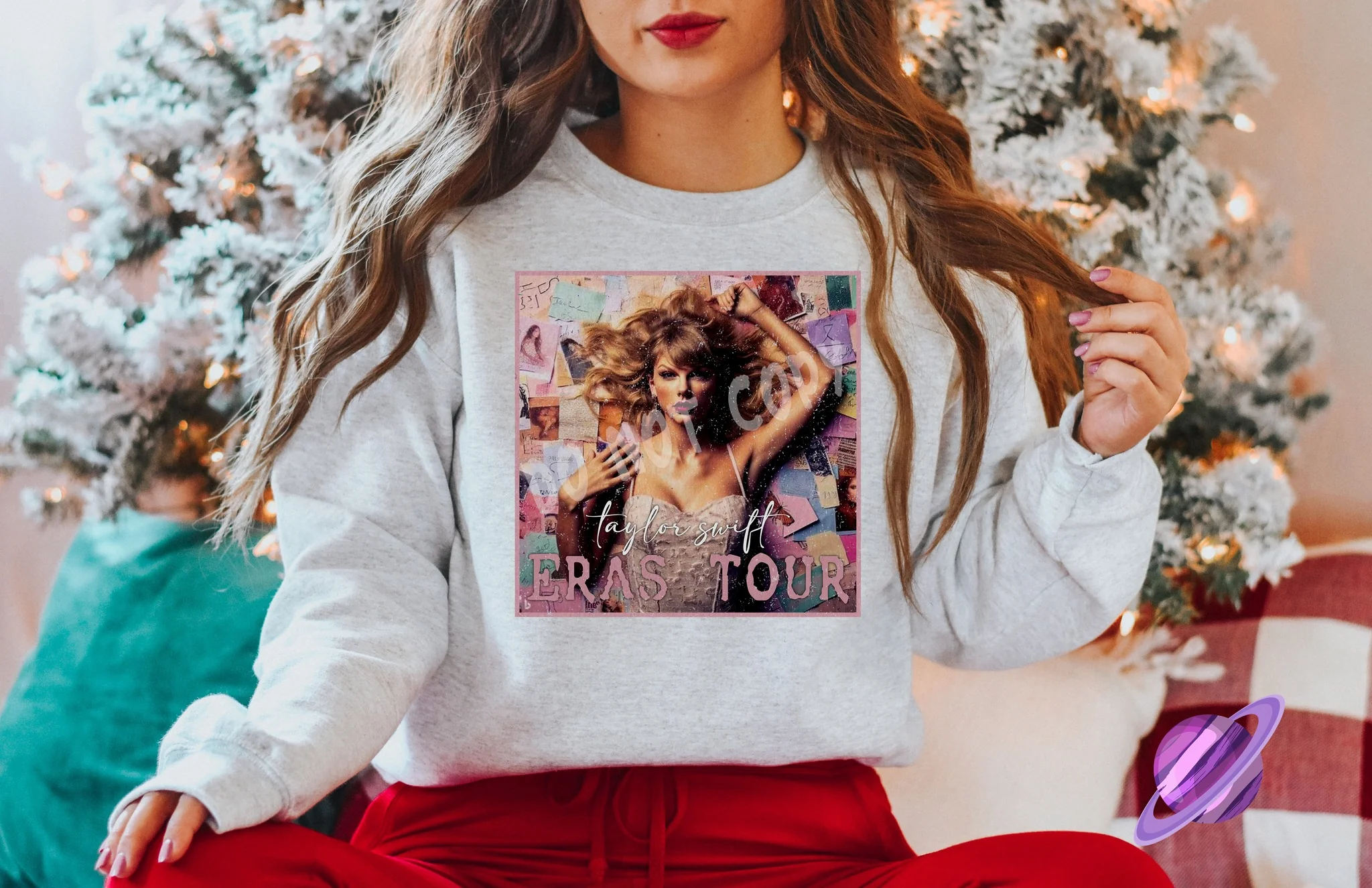 ERAS - CREW NECK SWEATSHIRT
