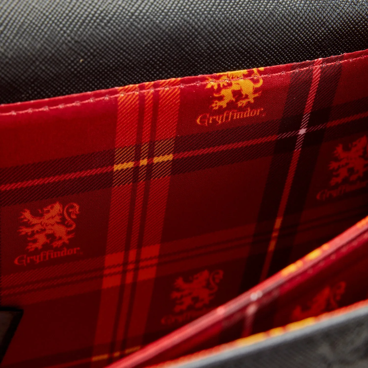 Harry Potter Gryffindor Crossbody Bag - Image 3