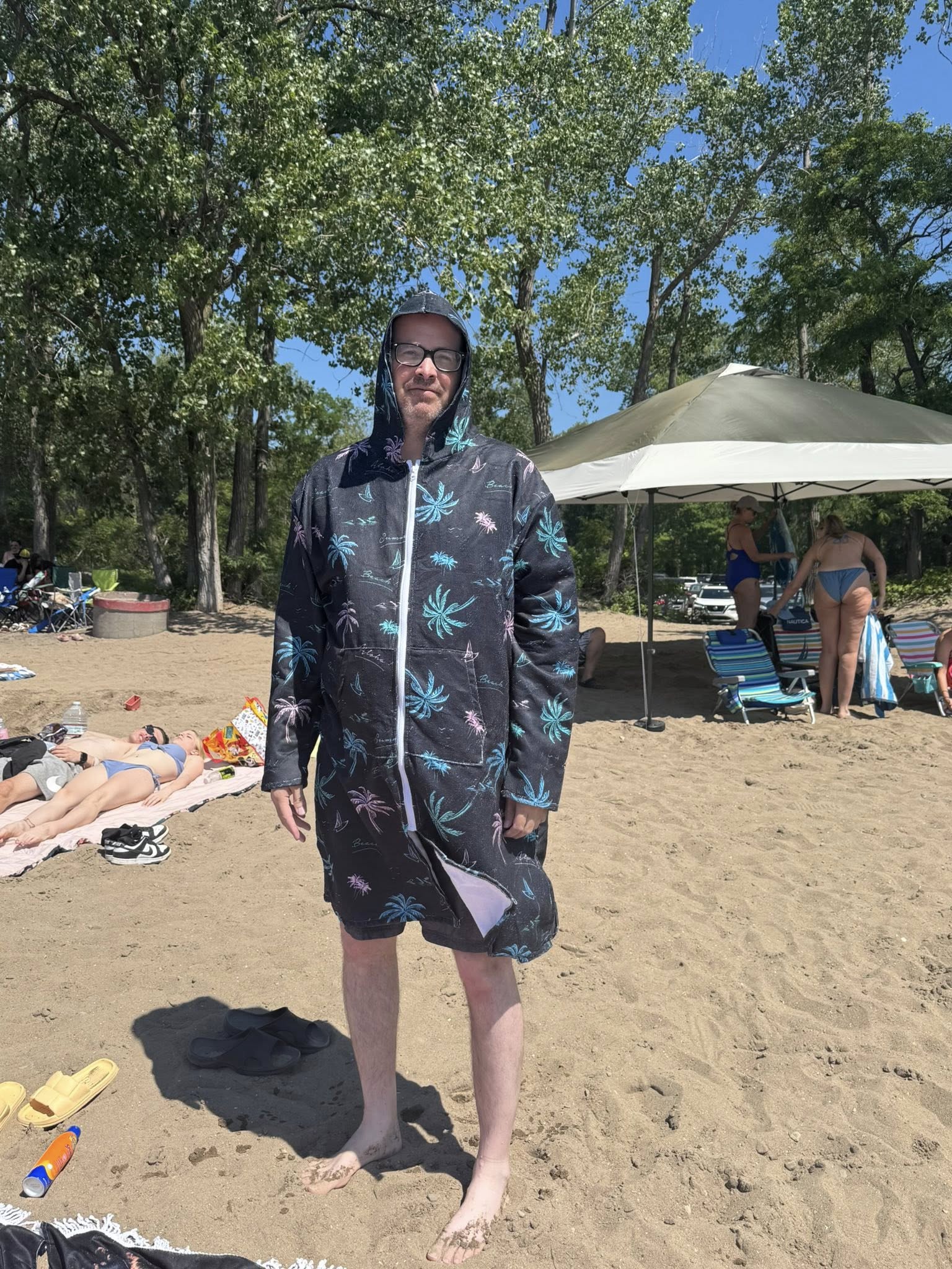 HORROR POOL PARTY- HOODED TOWEL - Image 6