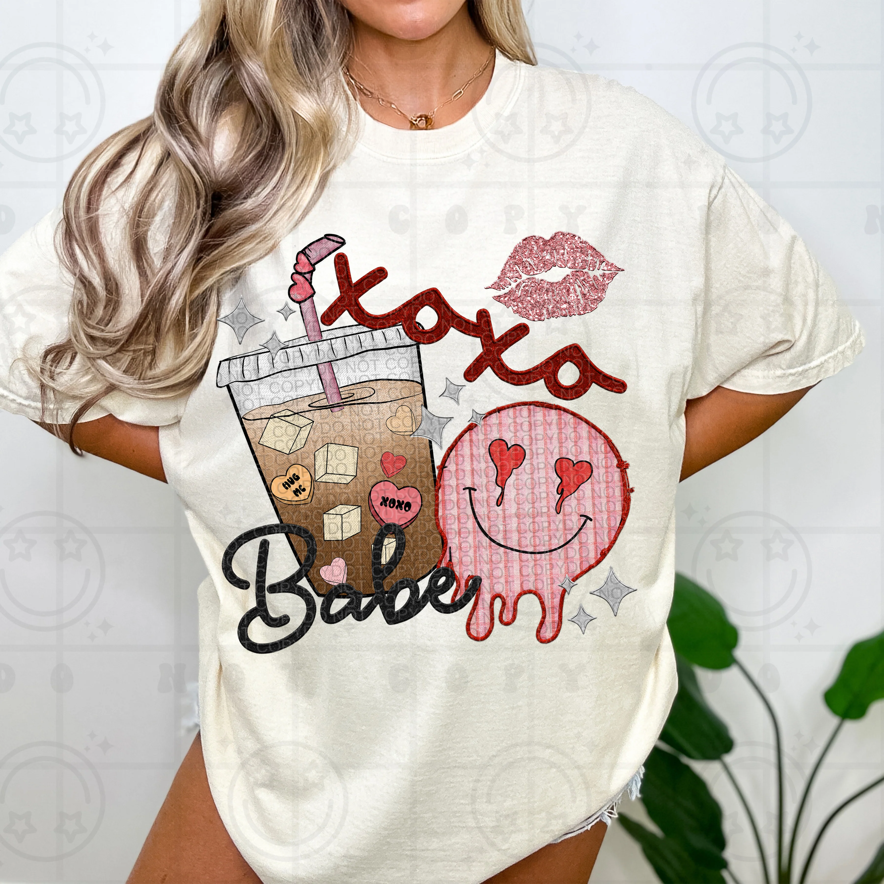 LOVED XOXO TEE
