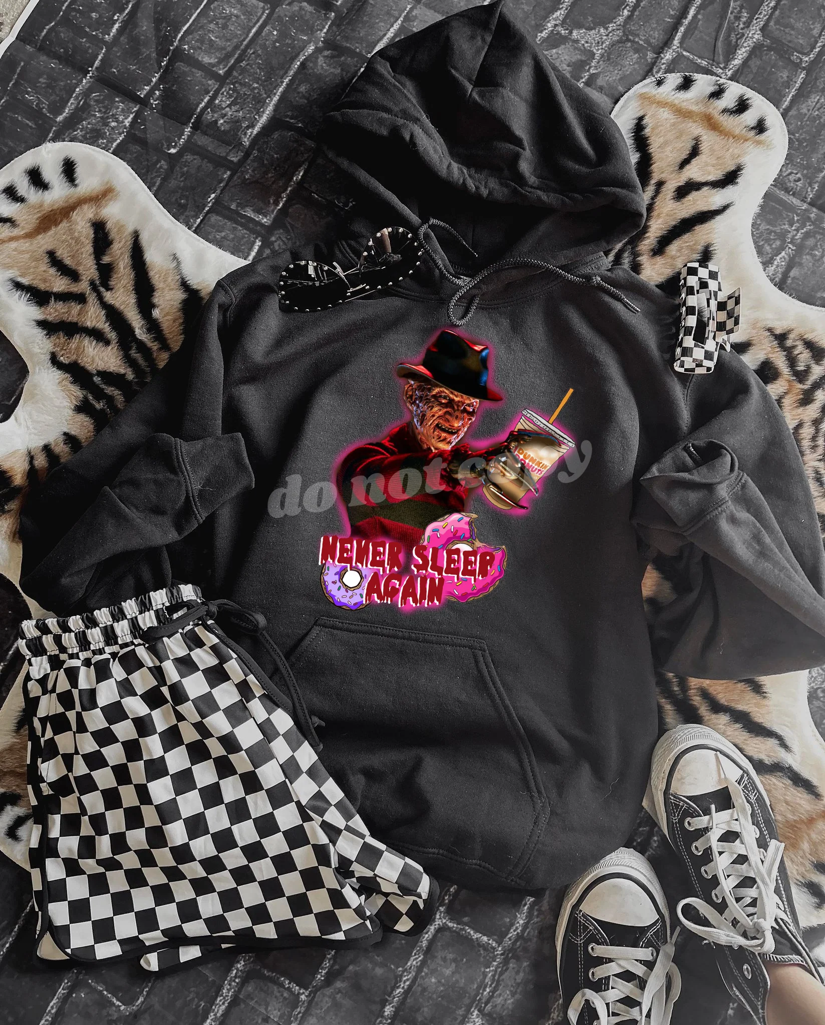 NEVER SLEEP - HOODIE