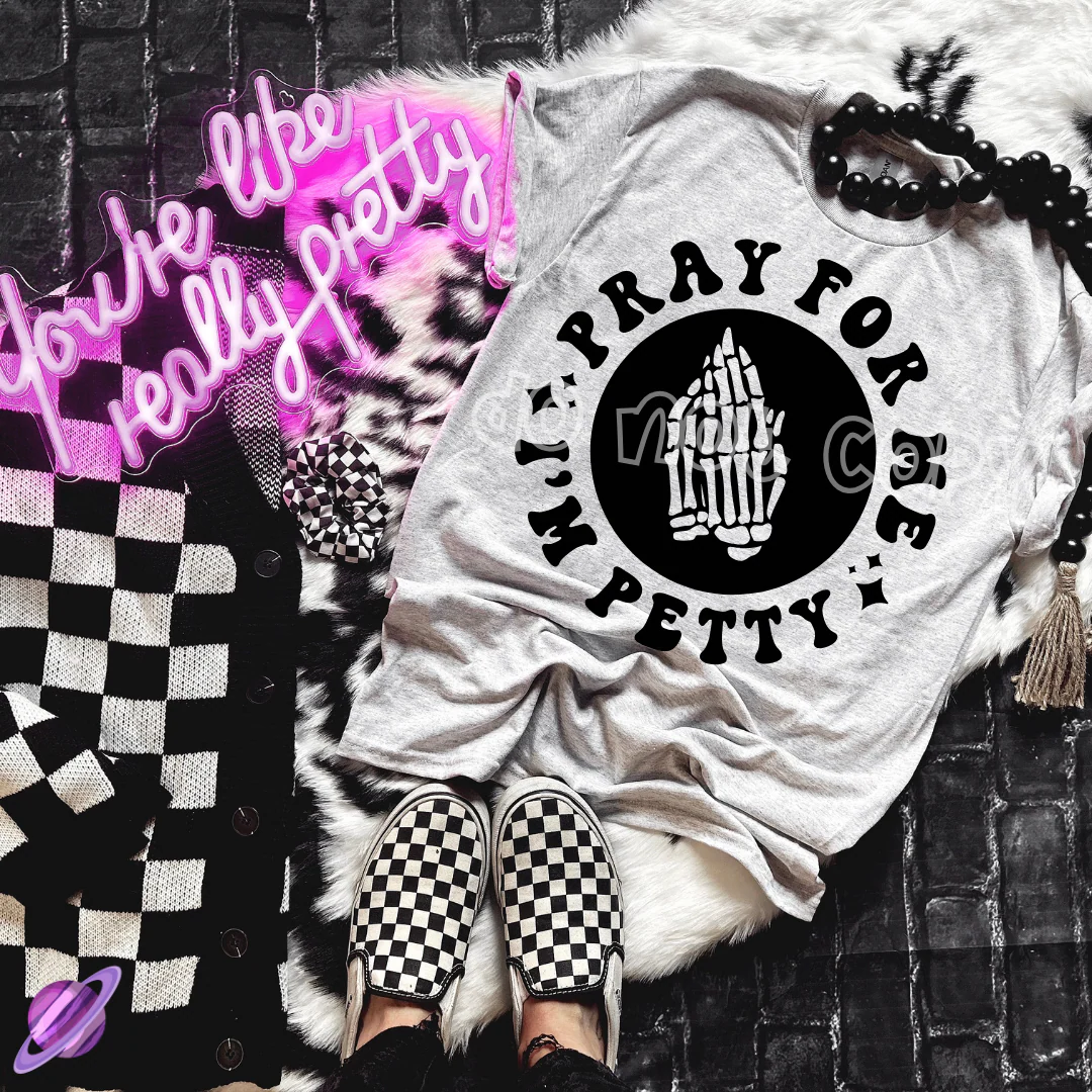 PETTY TEE
