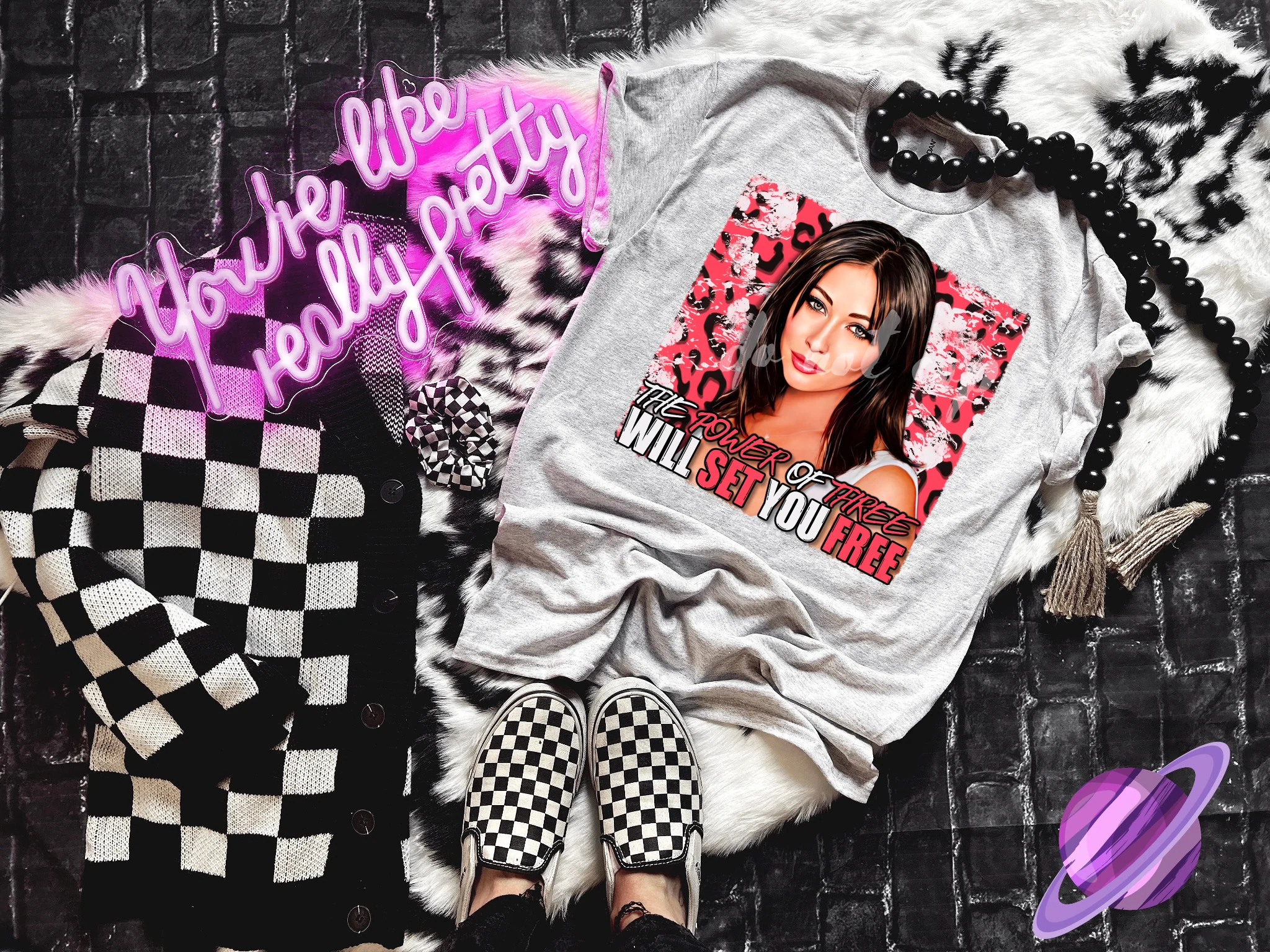 SET YOU FREE TEE
