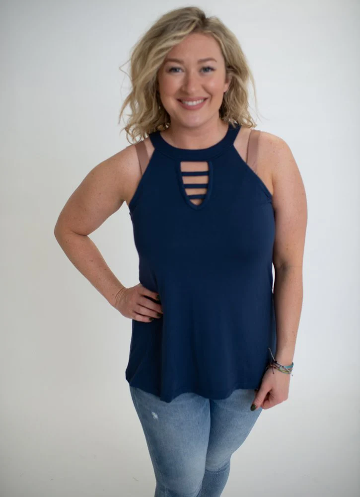 SOLID KEYHOLE TANK TOPS - Image 2
