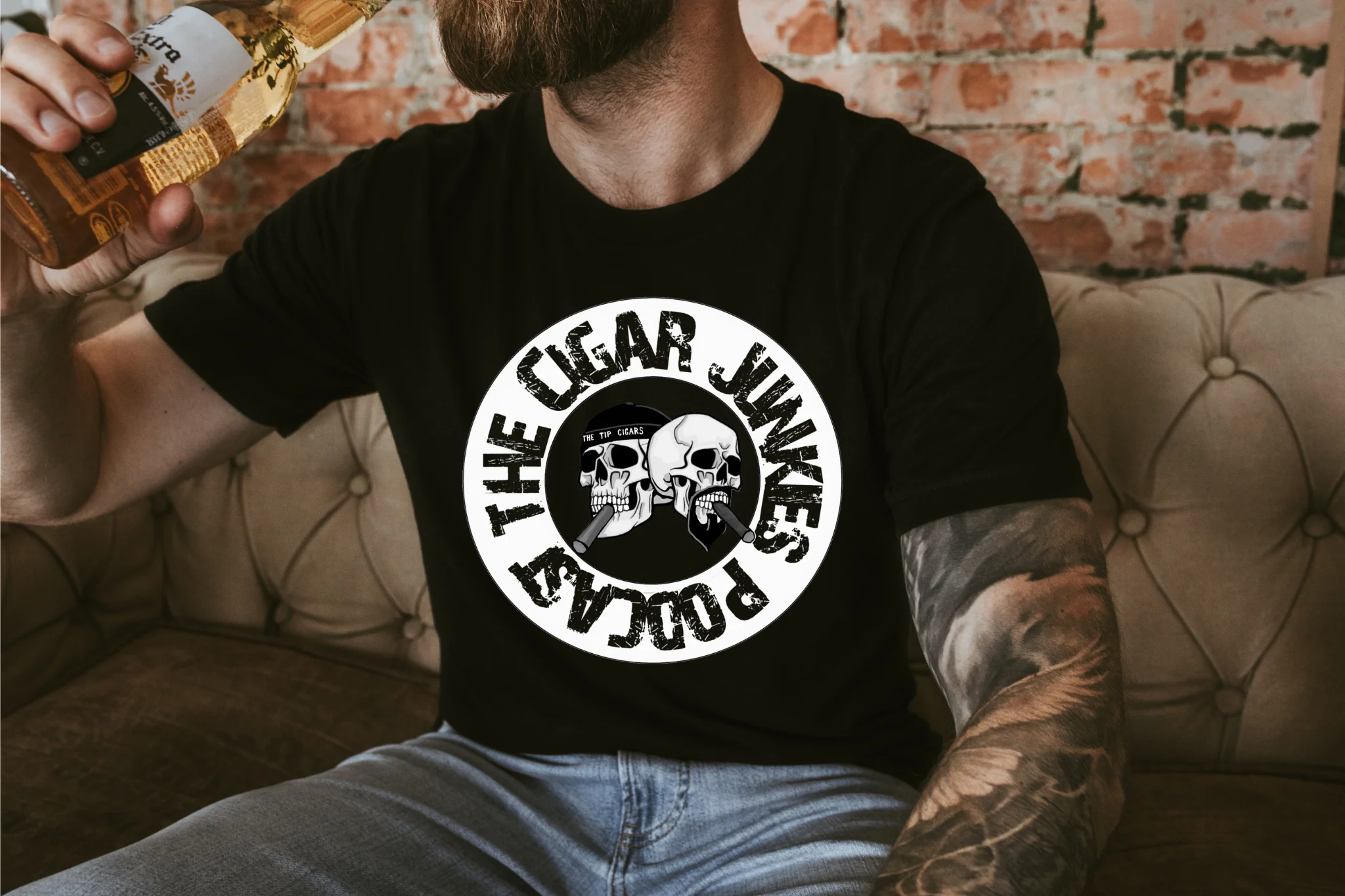 THE CIGAR JUNKIES PODCAST BW SKULL TEE