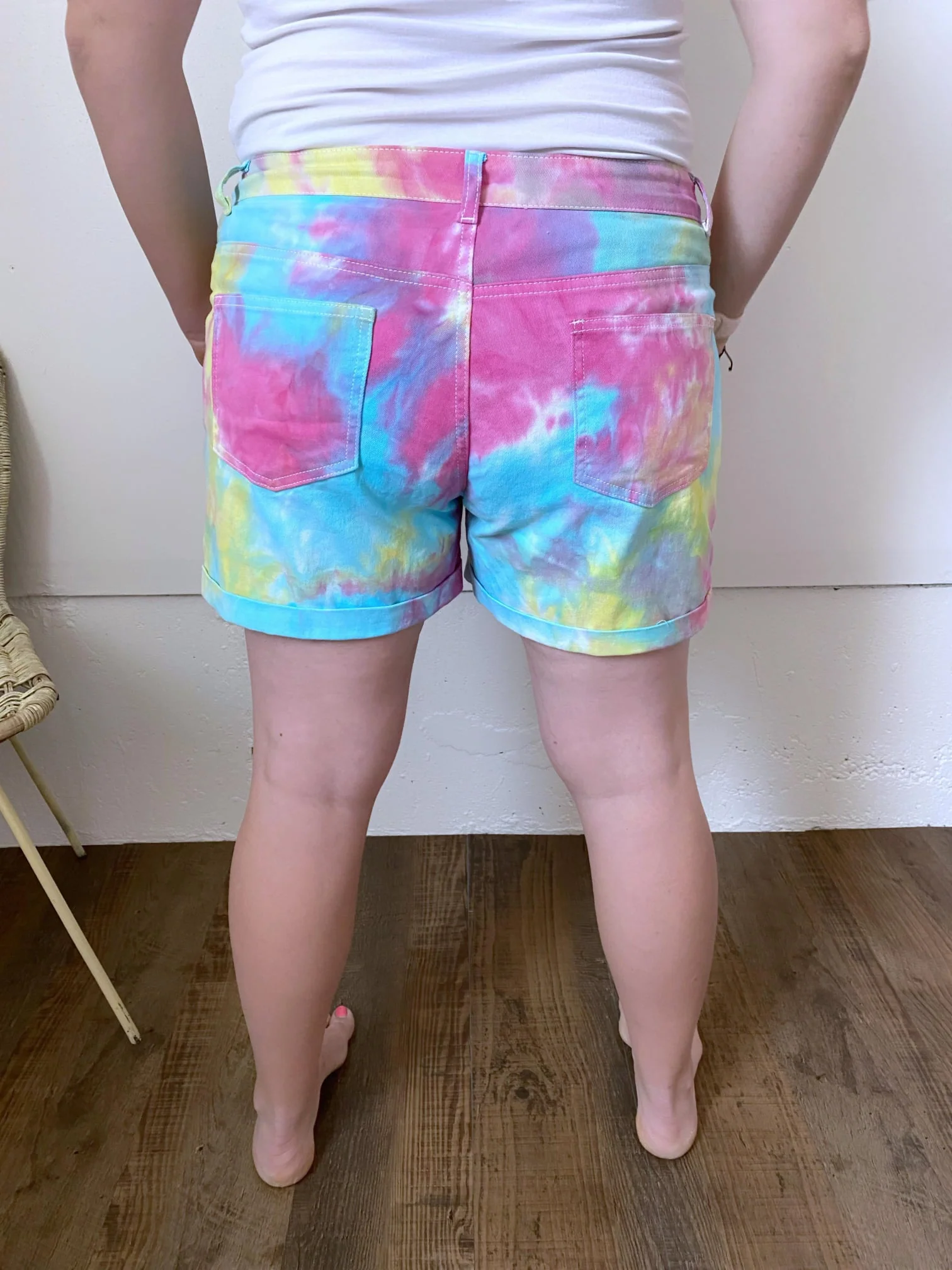 TIE DYE JEAN SHORTS - Image 6
