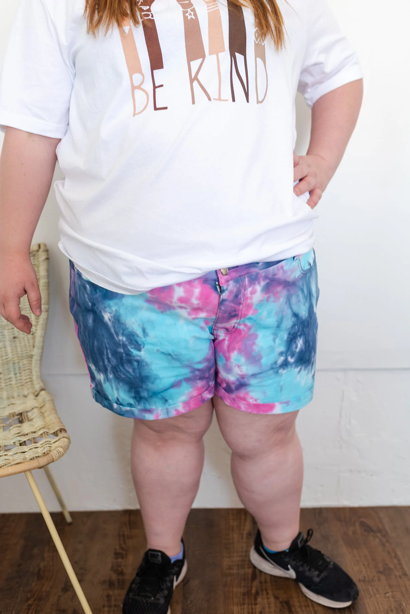 TIE DYE JEAN SHORTS - Image 9